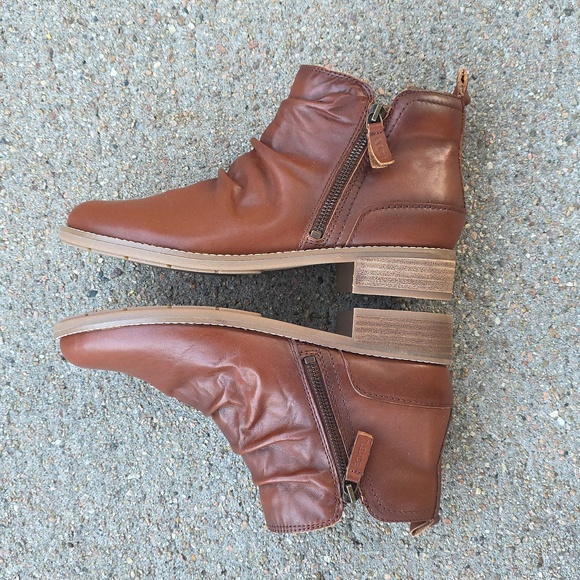 Earth Nadya Round Toe Ruched Leather Casual Booties Size 9 - Picture 5 of 10